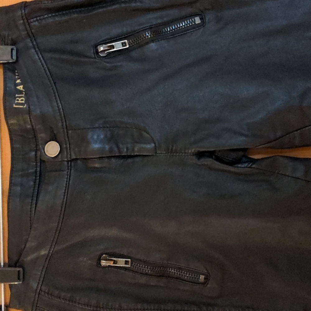 BlankNyc Faux Leather Skinny Pants Ankle Zip Black Size 27 Mid to Low Rise - Picture 3 of 11